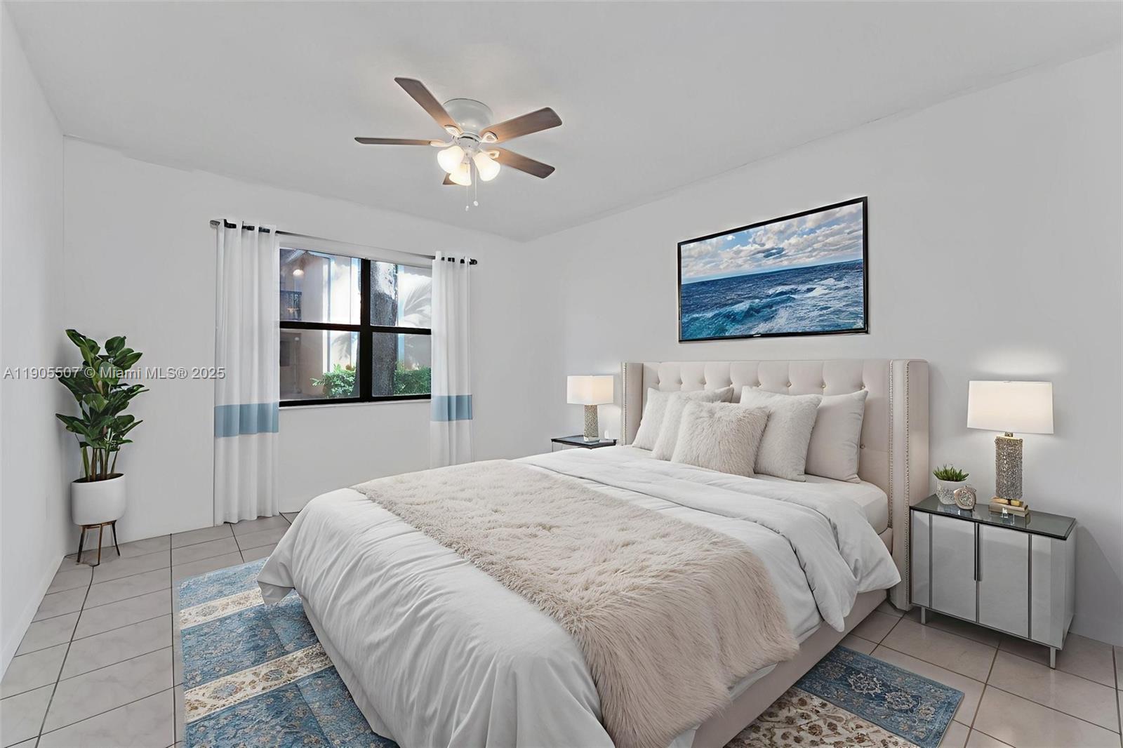 BANYAN TREE FIVE CONDO - Residential Lease