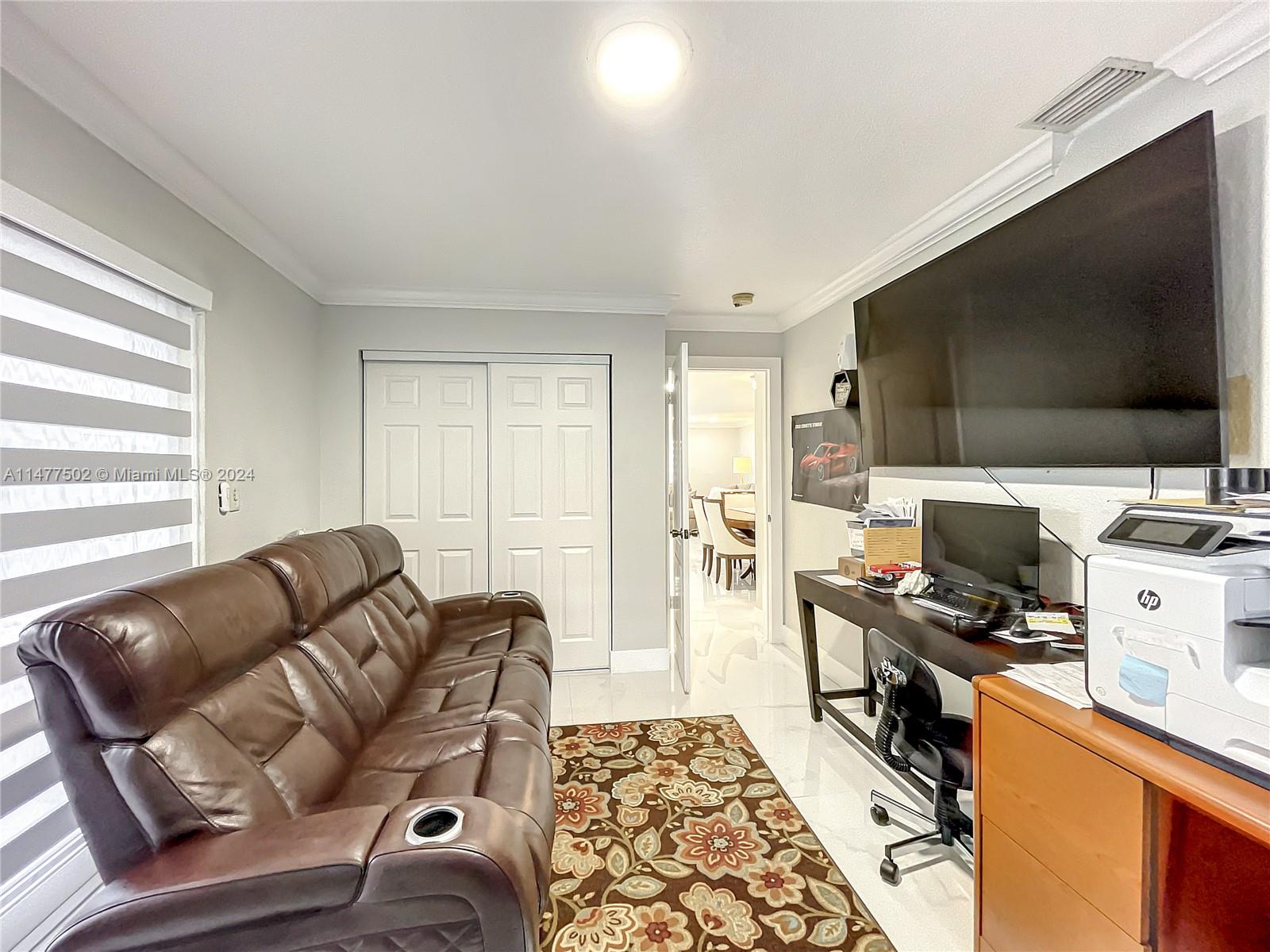 BURR ROAD ESTATES - Residential