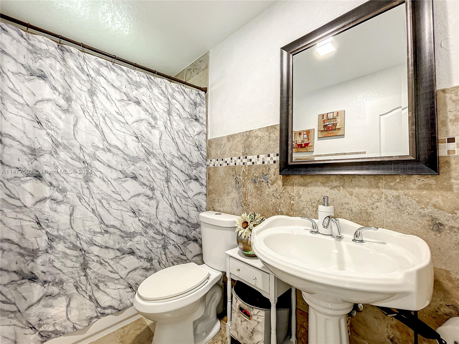 BURR ROAD ESTATES - Residential