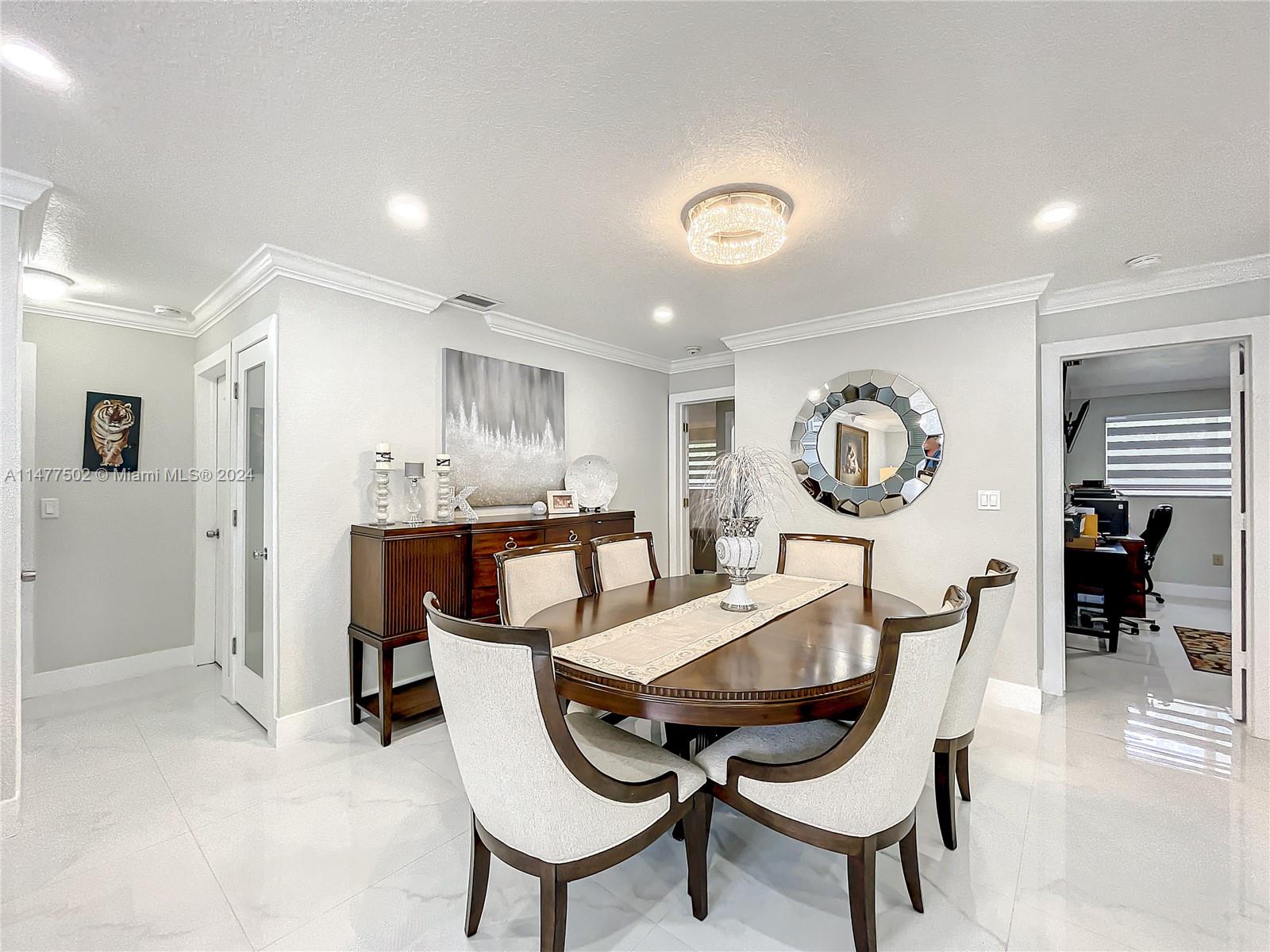 BURR ROAD ESTATES - Residential