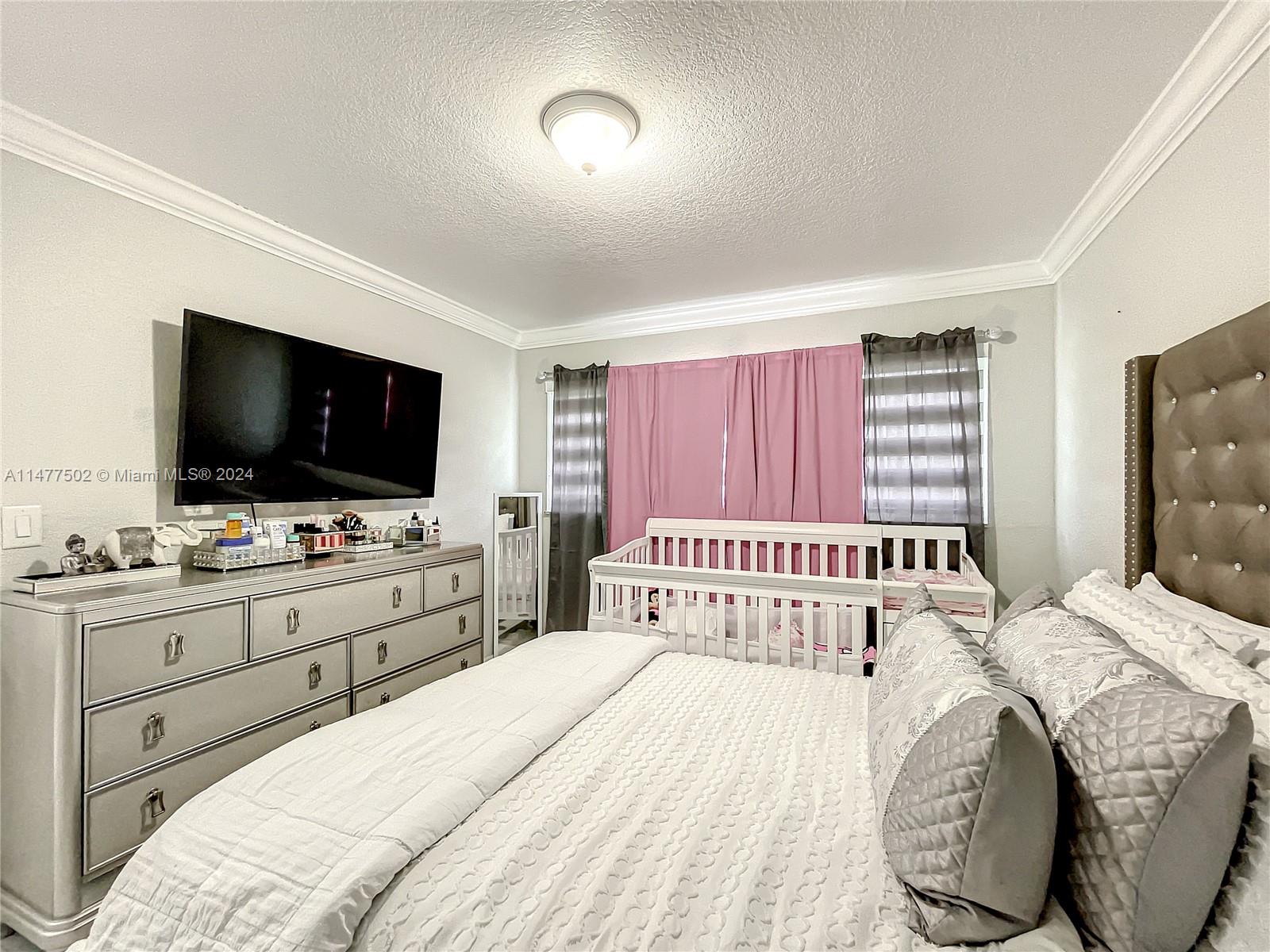 BURR ROAD ESTATES - Residential