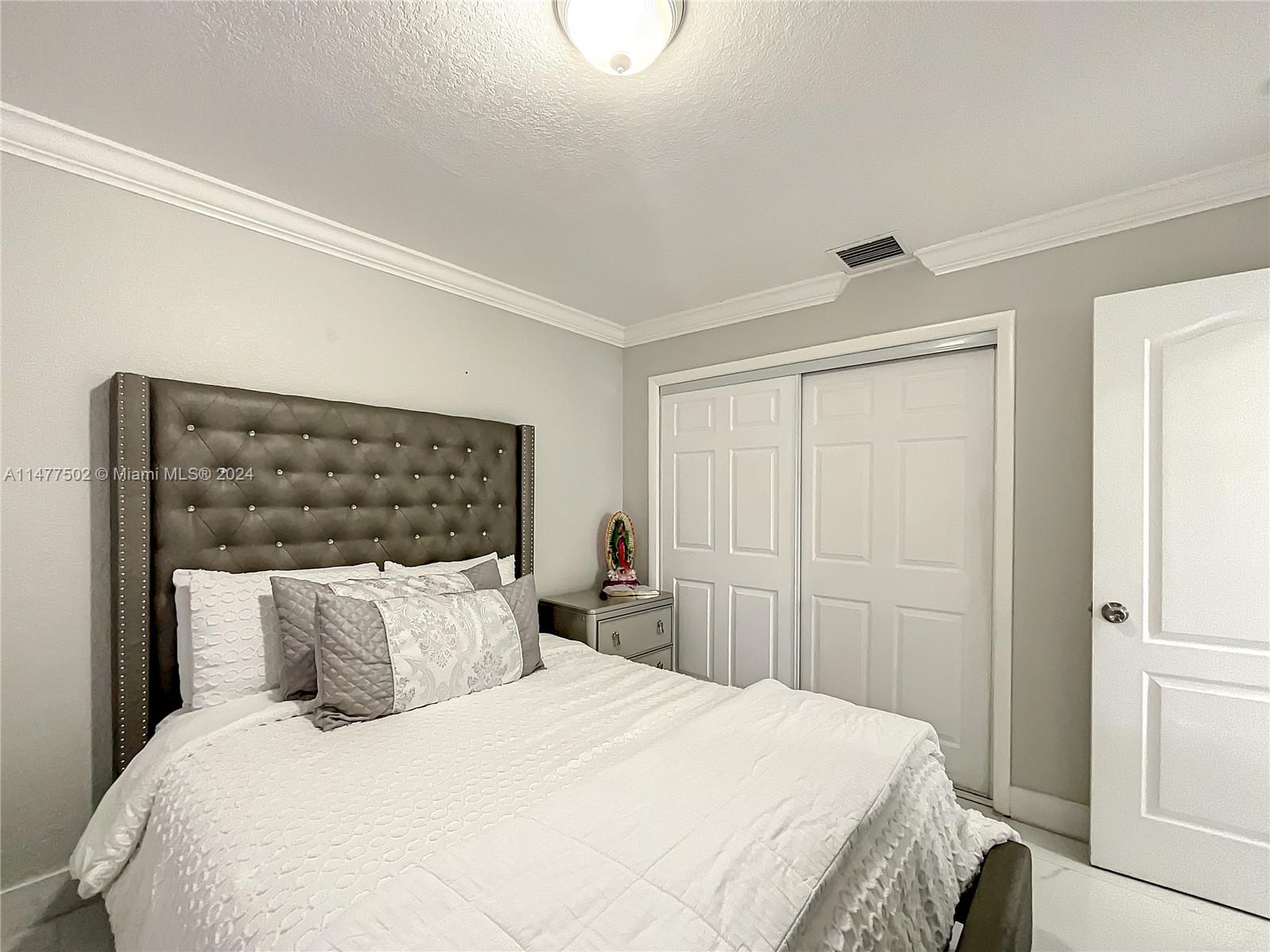 BURR ROAD ESTATES - Residential