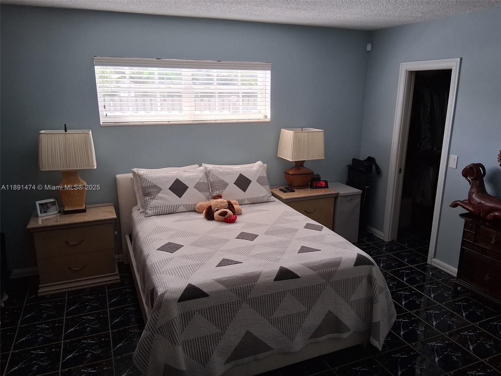 HOLLYWOOD HILLS AMEN PLAT - Residential