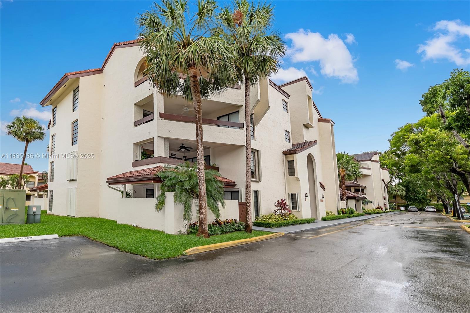 9040 SW 125th Ave D405