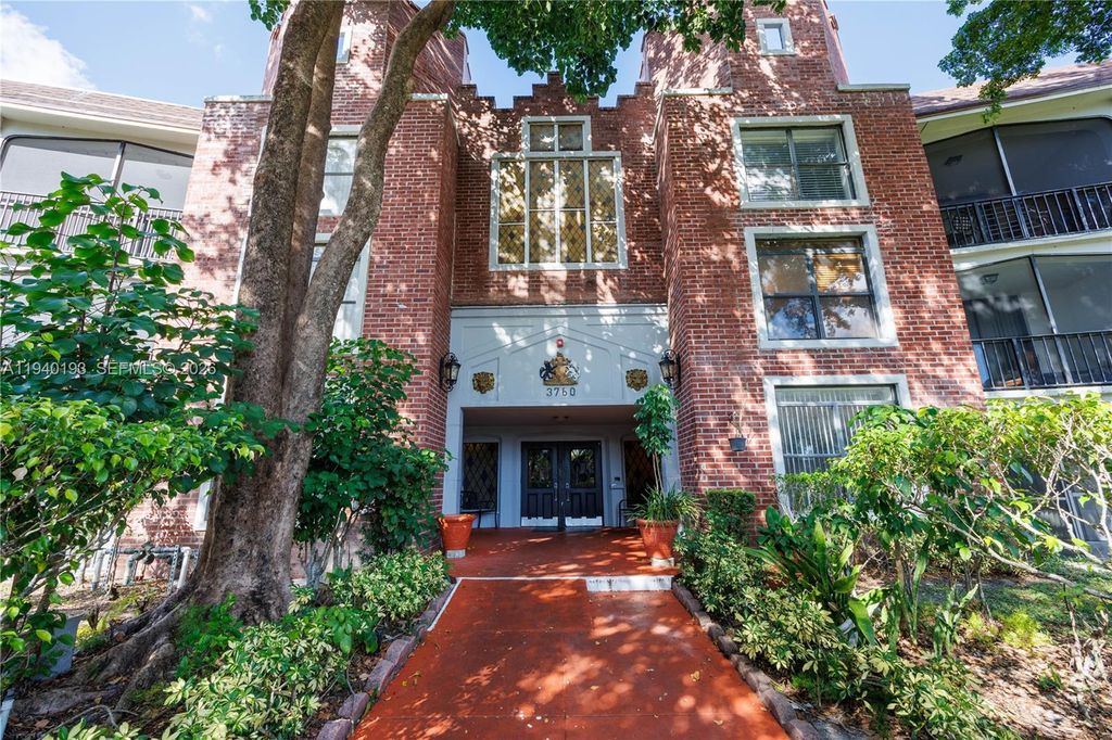 Photo of 3760 Inverrary Dr #3D, Lauderhill, FL 33319 (MLS # A11940193)