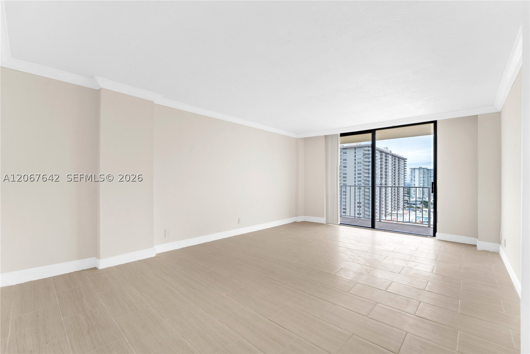 290 174th St 1519