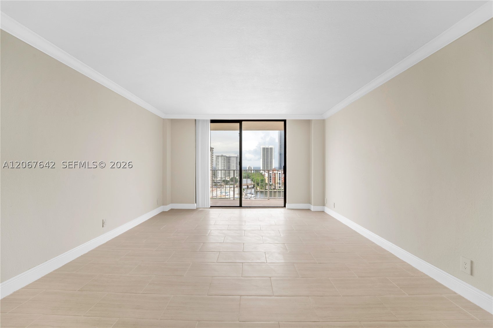 290 174th St 1519