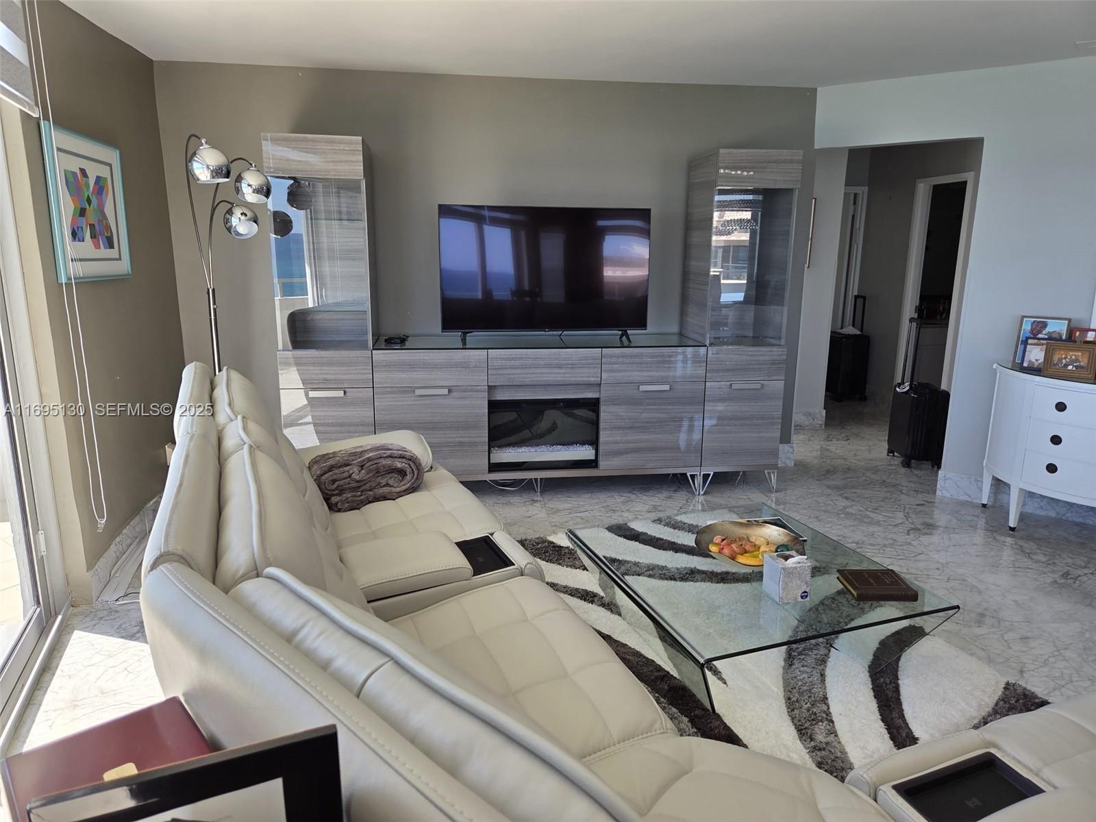 5161 Collins Ave 1714