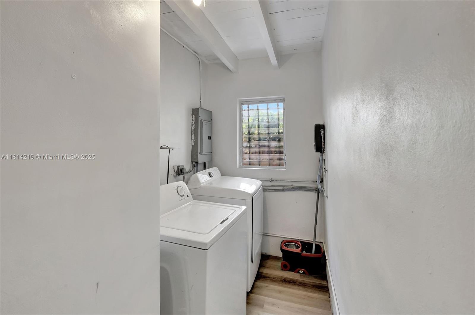 ANDRES - Residential