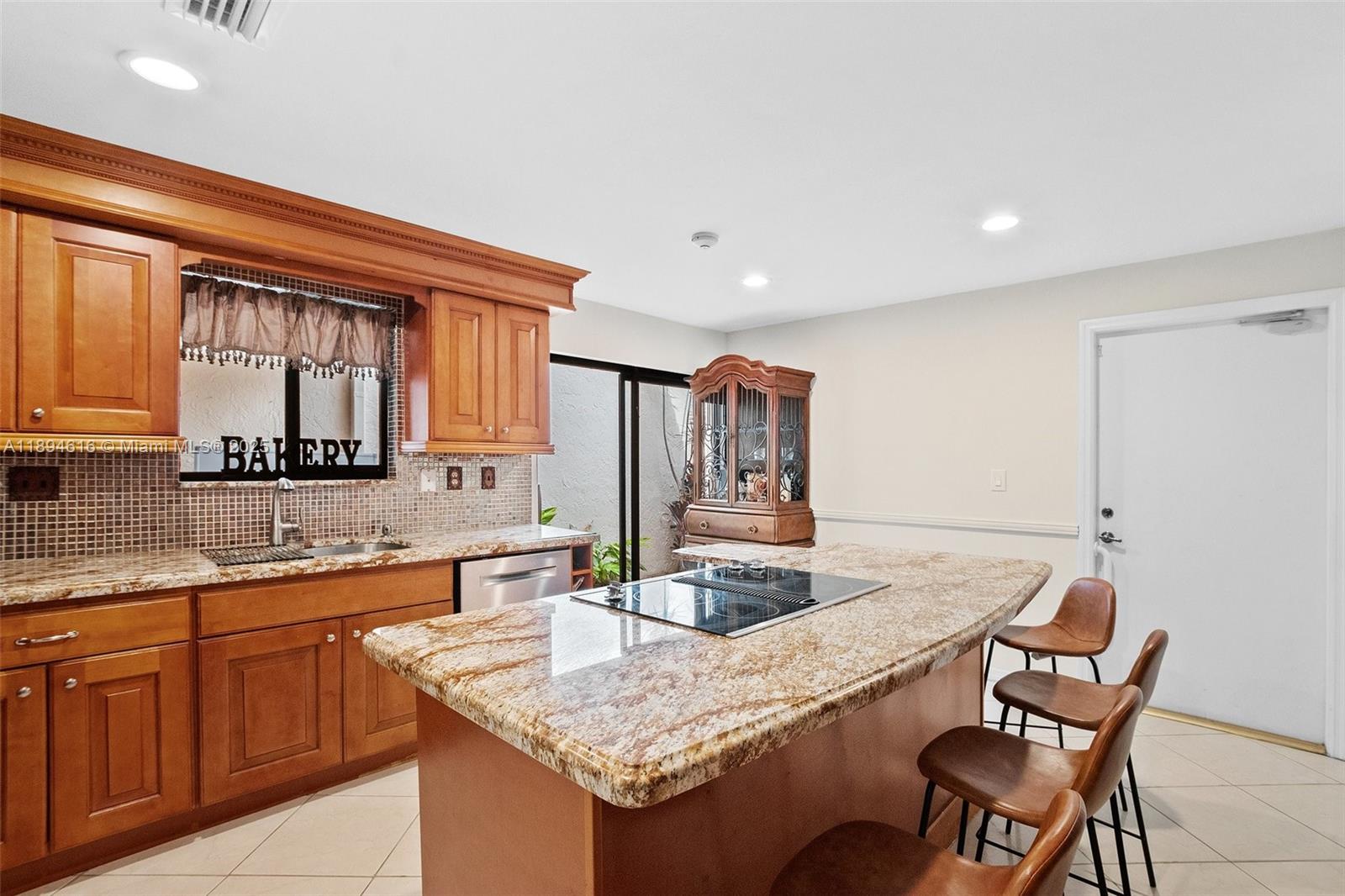 DORAL COLONY PHASE I - Residential Lease