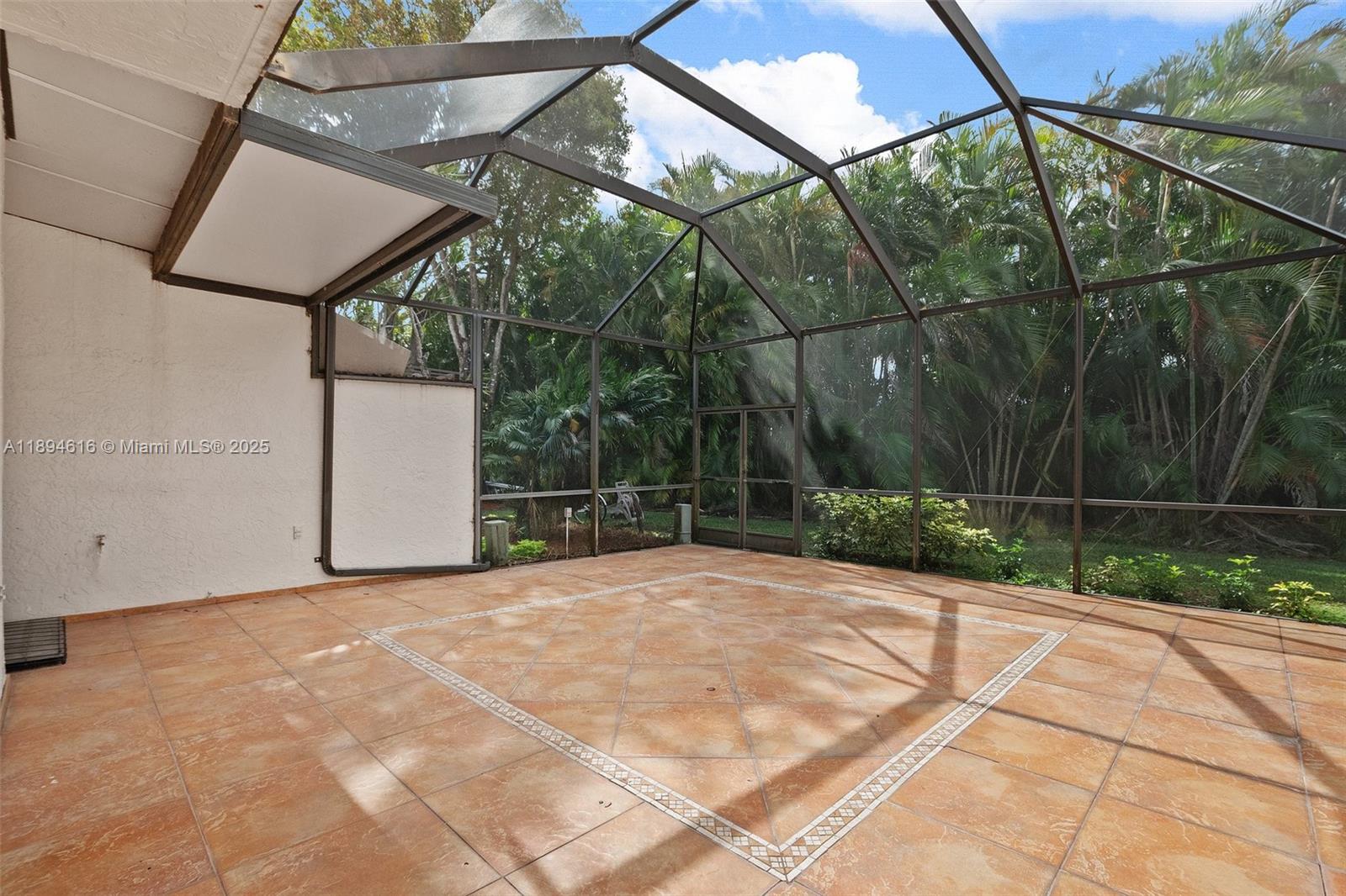 DORAL COLONY PHASE I - Residential Lease