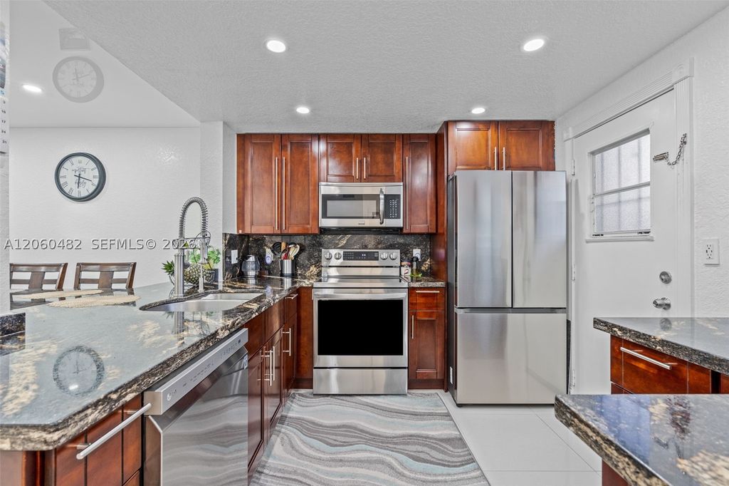 Photo of 301 NE 14th Ave #207, Hallandale Beach, FL 33009 (MLS # A12060482)