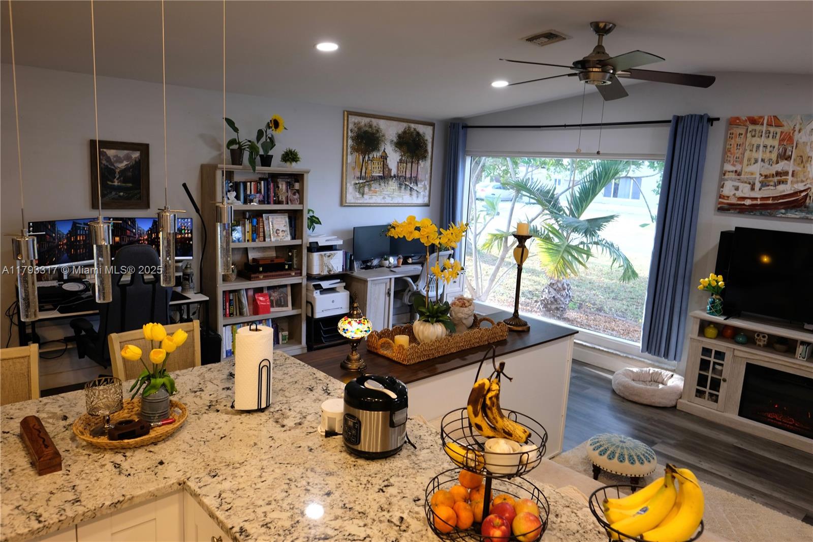 7000 SW 10th St