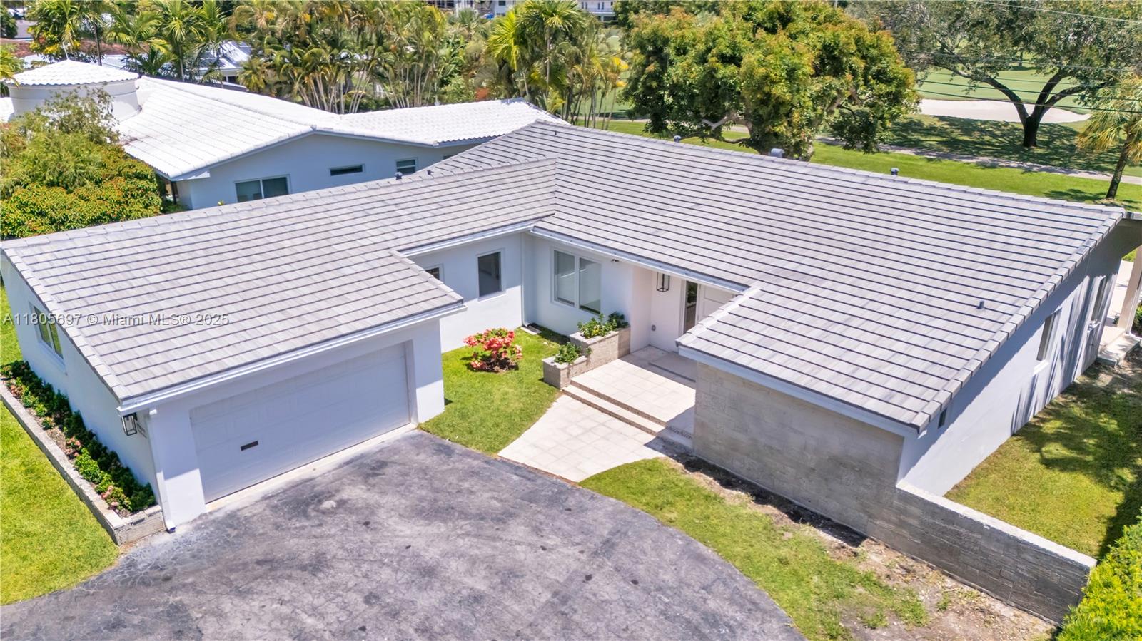 1315 Campo Sano Ave 0