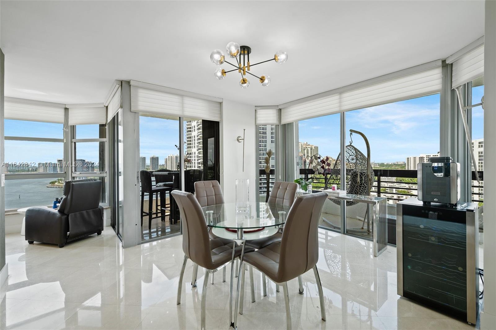 MYSTIC POINTE TOWER 400 C - Residential