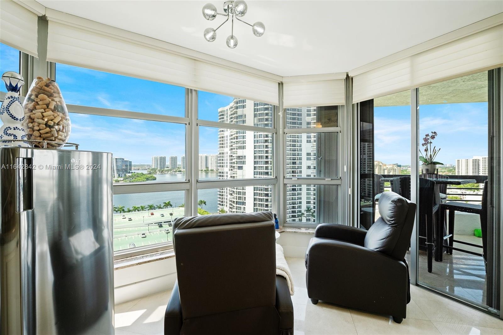 3500 Mystic Pointe Dr 1801