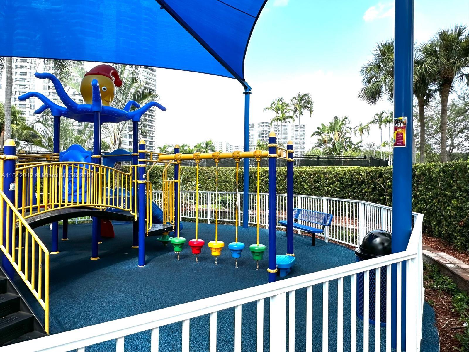 MYSTIC POINTE TOWER 400 C - Residential