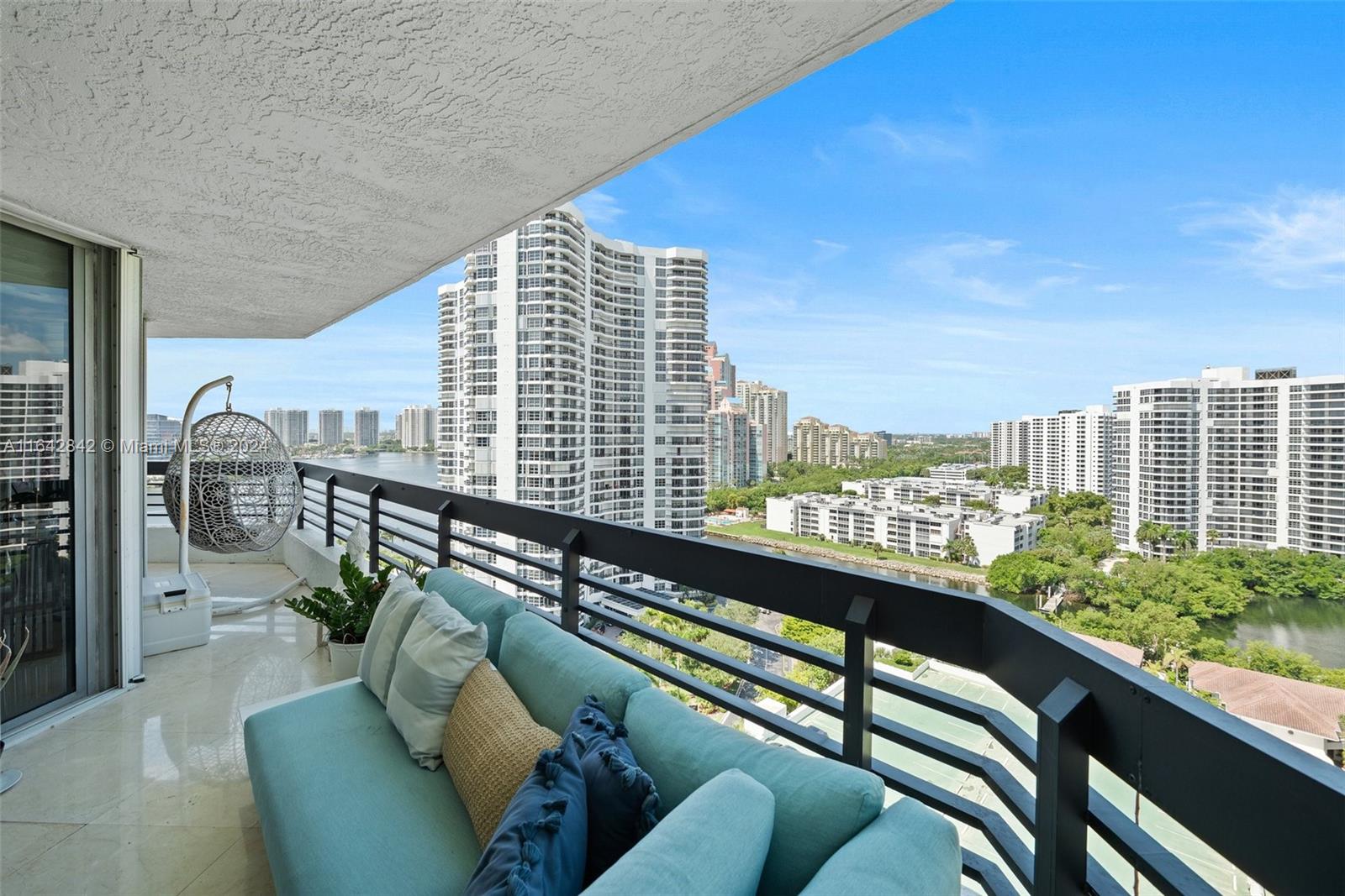 MYSTIC POINTE TOWER 400 C - Residential