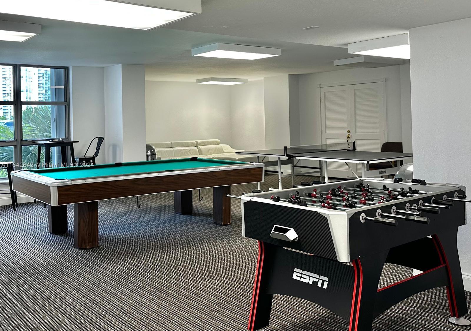 MYSTIC POINTE TOWER 400 C - Residential