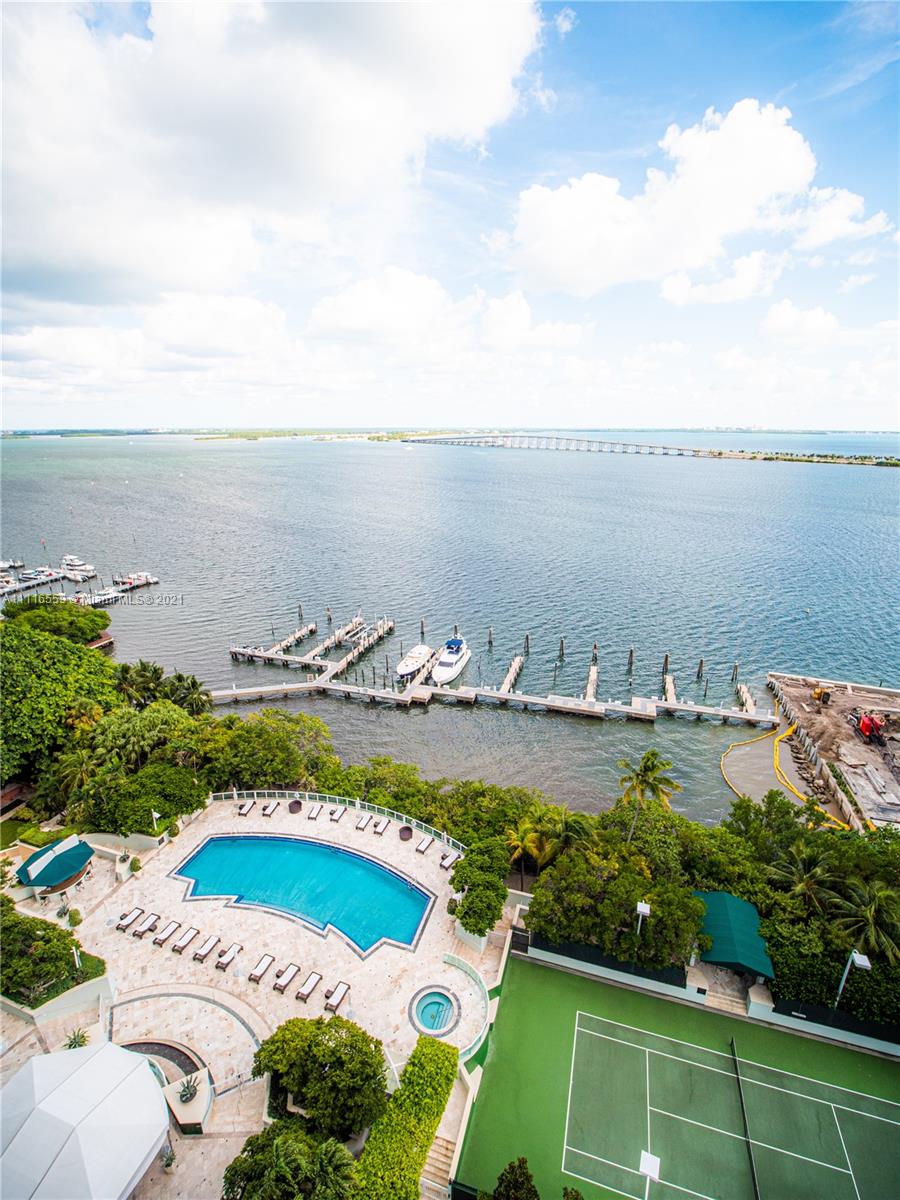SANTA MARIA CONDO - Residential