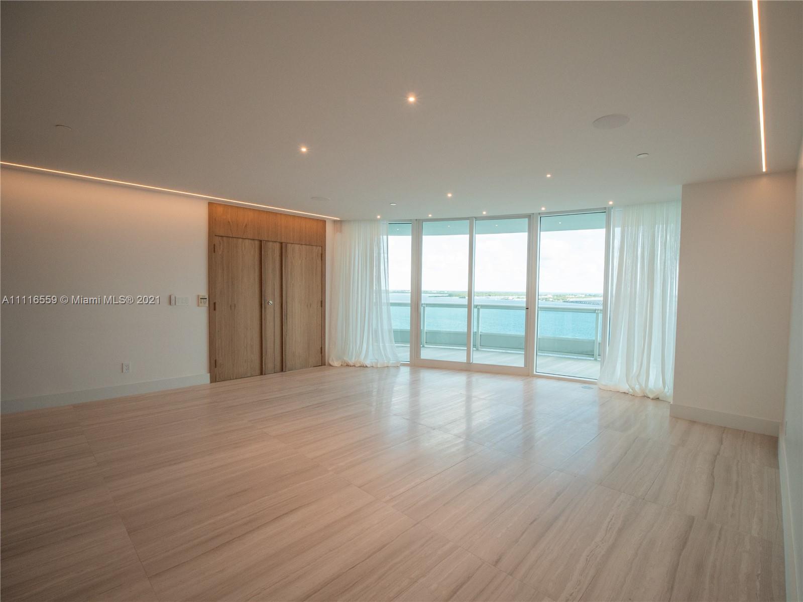 SANTA MARIA CONDO - Residential