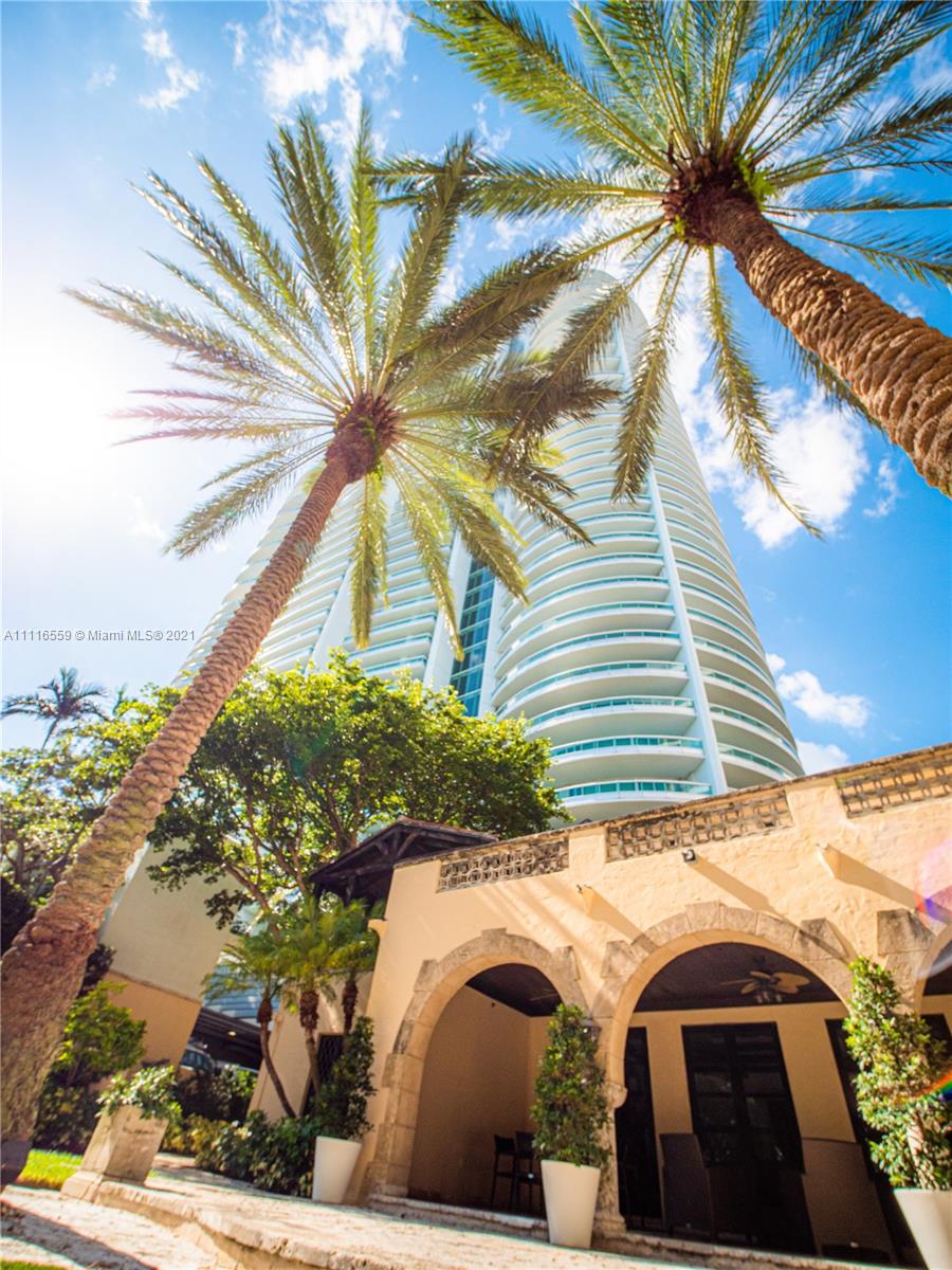 SANTA MARIA CONDO - Residential
