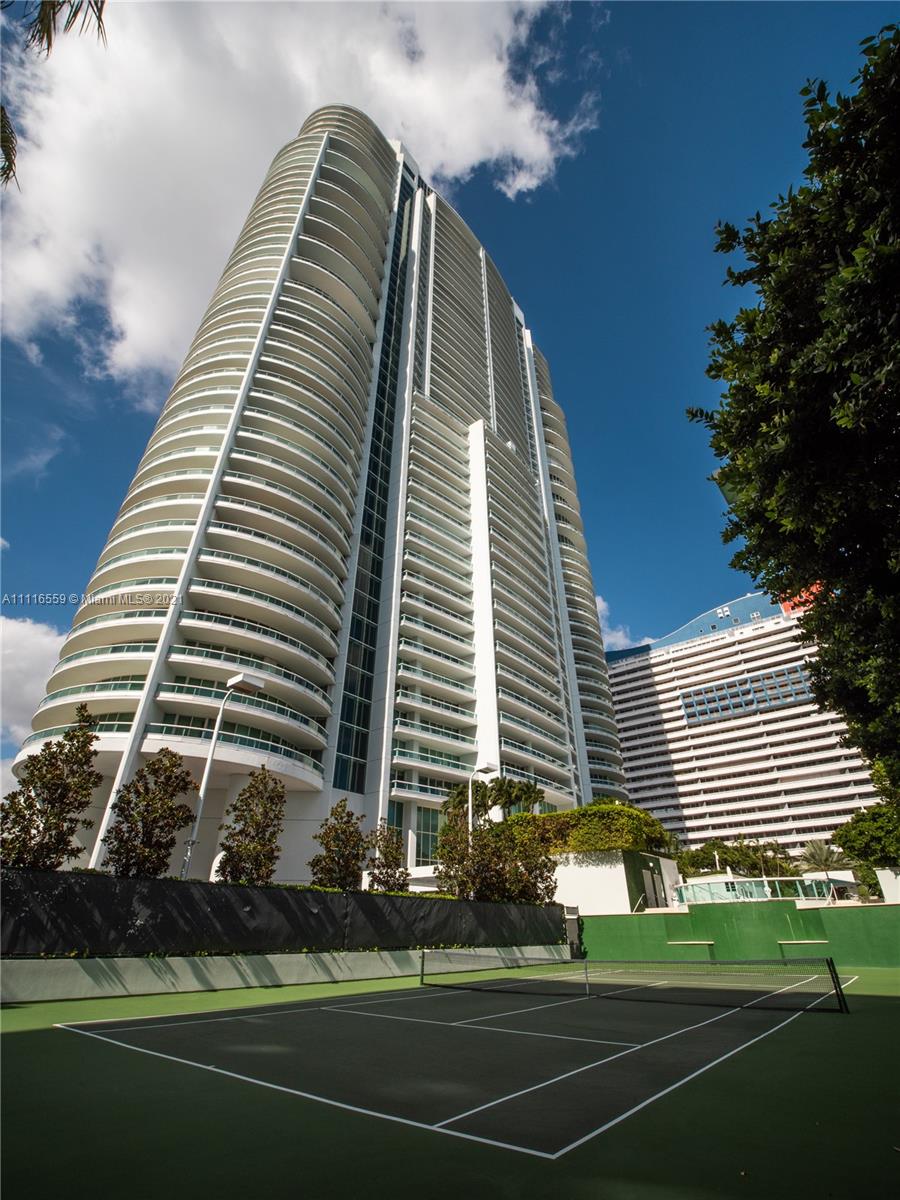 SANTA MARIA CONDO - Residential