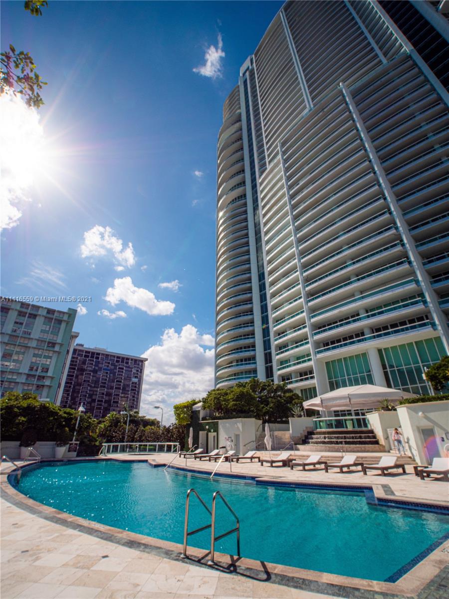 SANTA MARIA CONDO - Residential