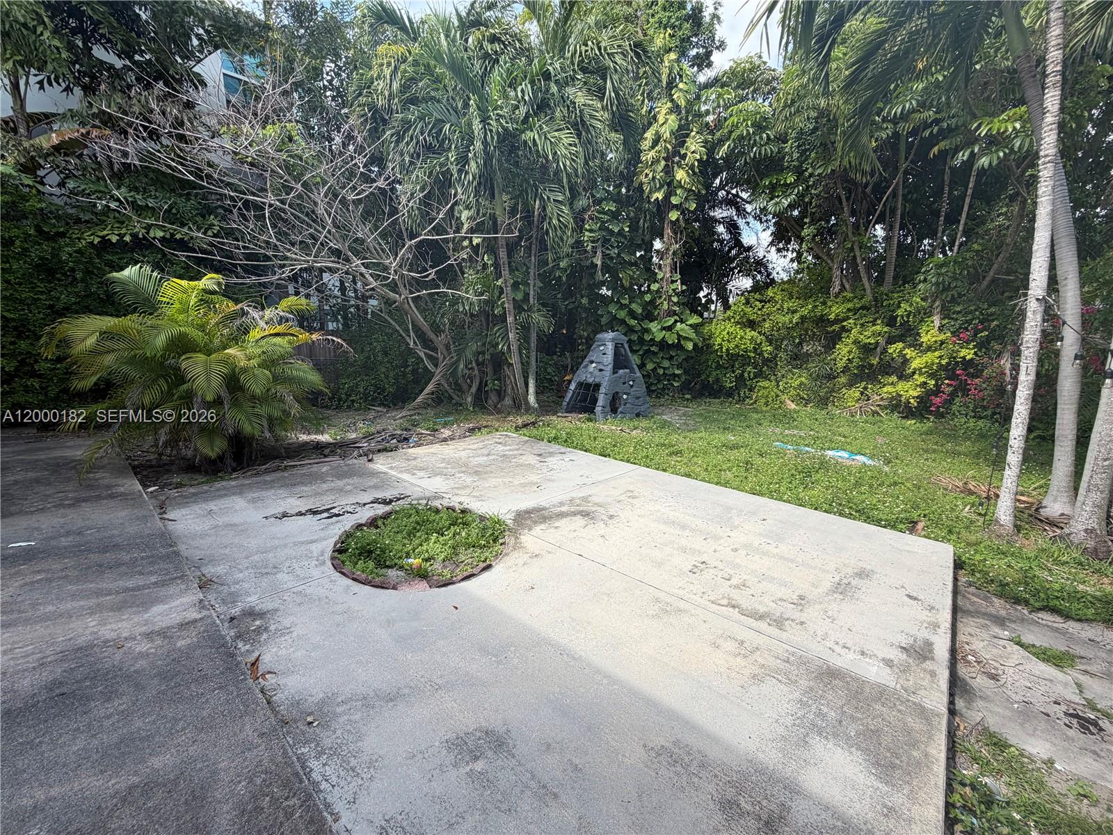 SILVER BLUFF GARDENS - Residential