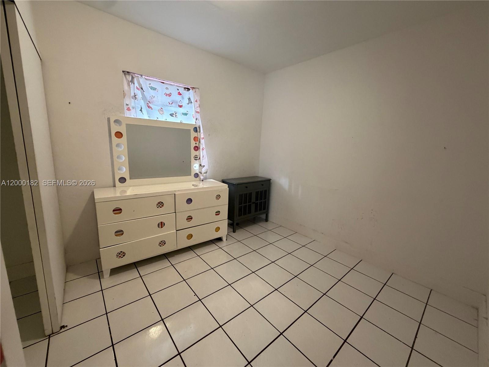 SILVER BLUFF GARDENS - Residential