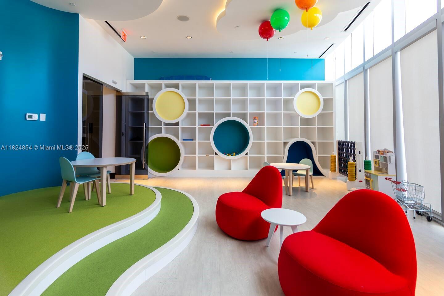 PARAMOUNT MIAMI WORLDCENT - Residential