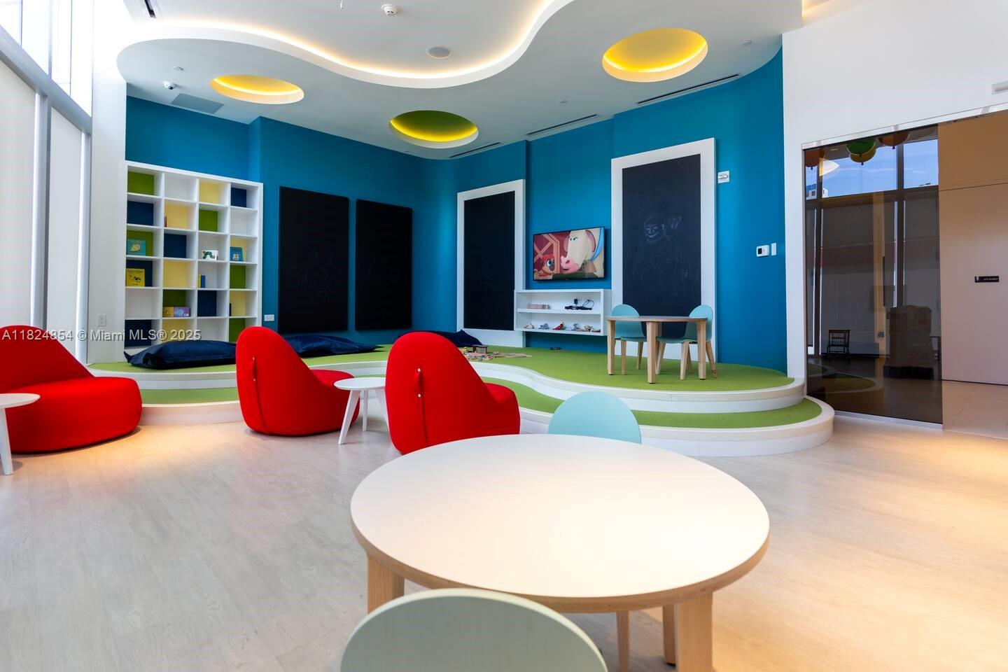 PARAMOUNT MIAMI WORLDCENT - Residential