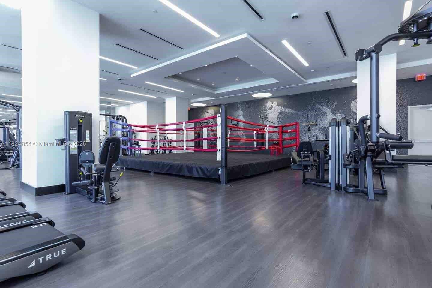 PARAMOUNT MIAMI WORLDCENT - Residential