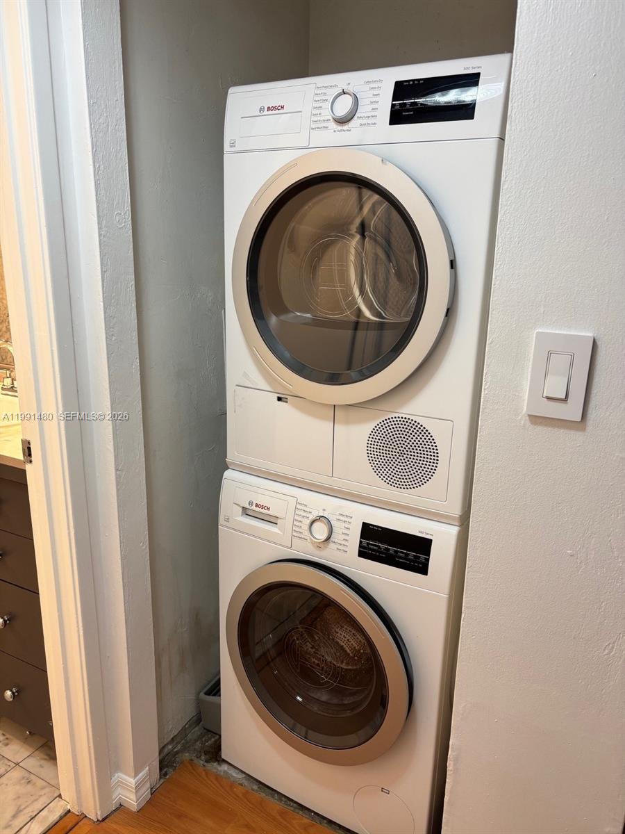 KEY COLONY NO 1 - Residential Lease