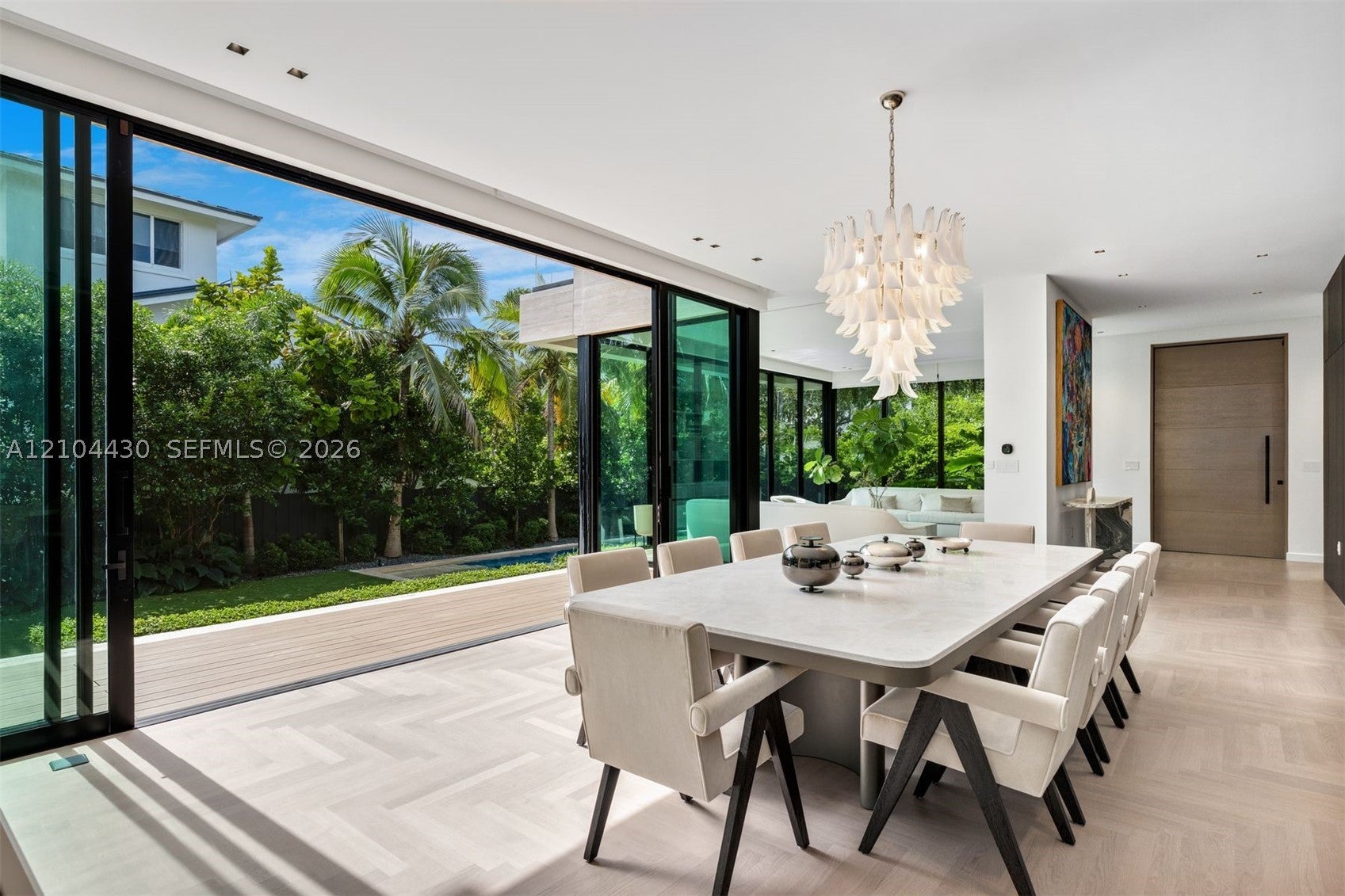 360 Harbor Ln