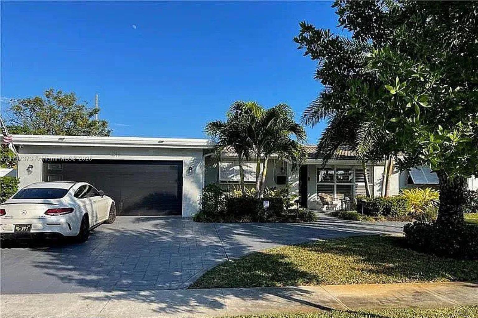 1614 Se 10th Ave, Deerfield Beach, Broward County, Florida - 3 Bedrooms  
2 Bathrooms - 