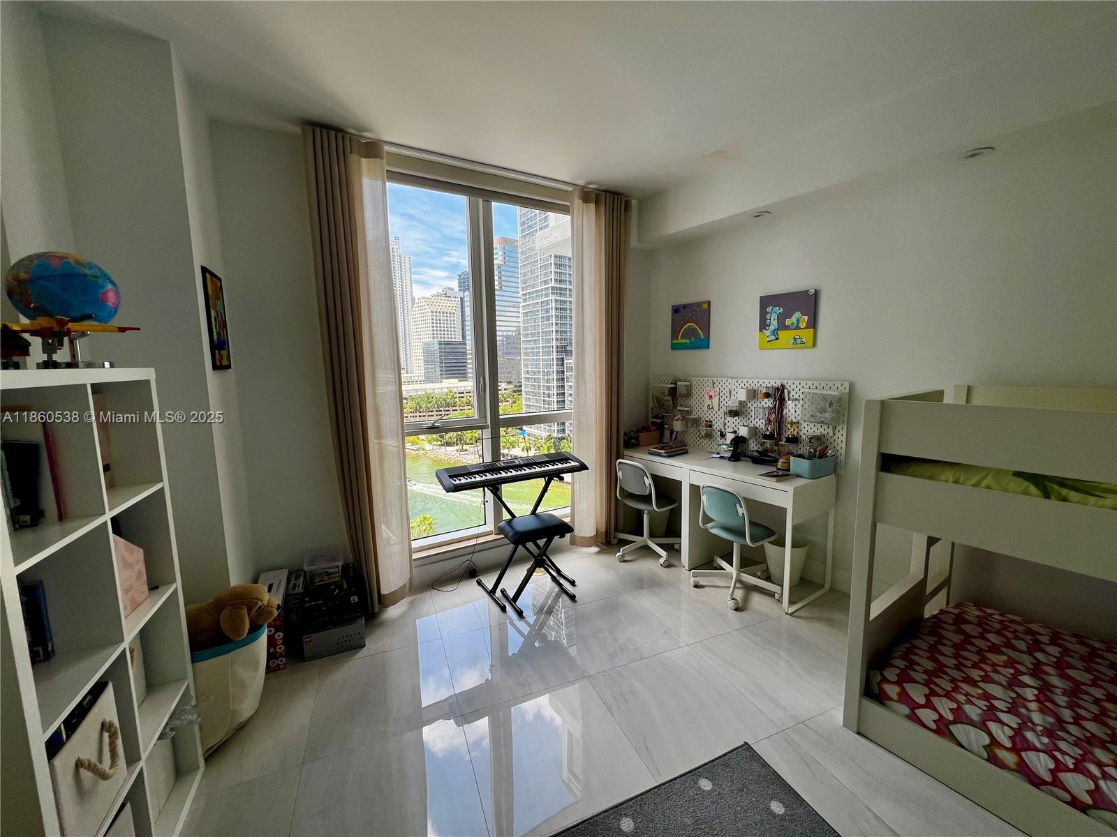 CARBONELL CONDO - Residential Lease