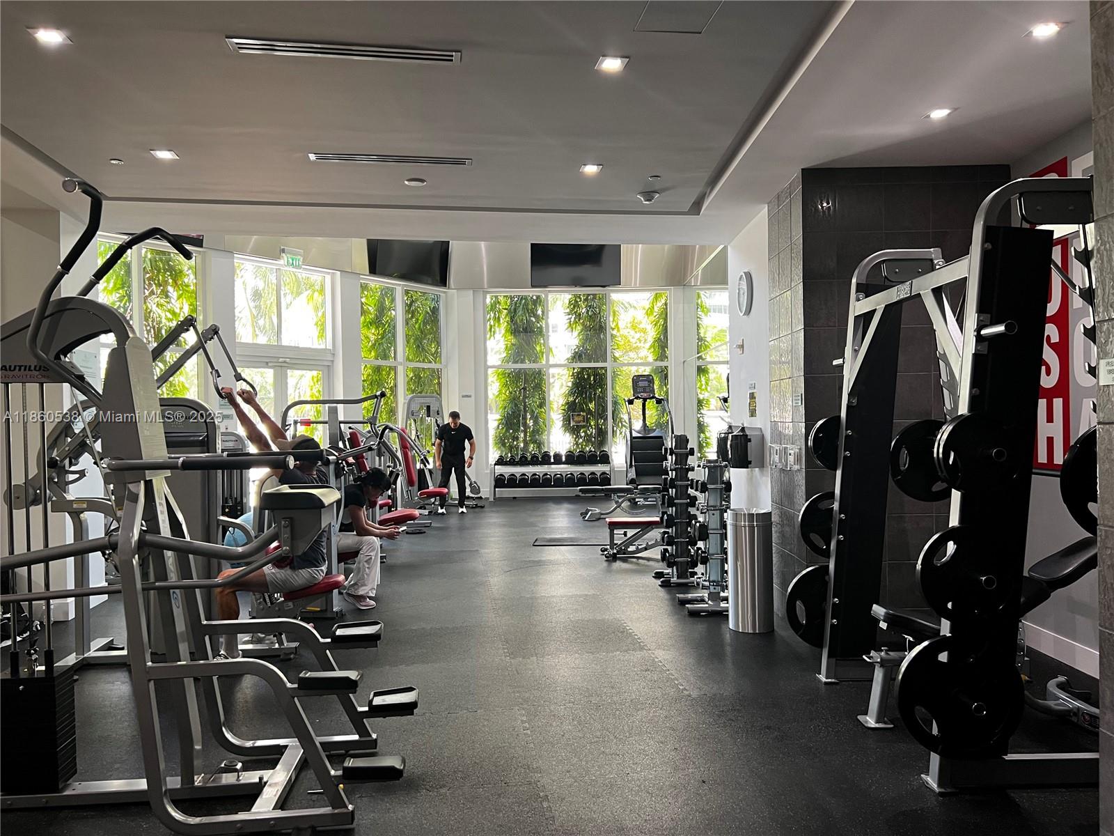 CARBONELL CONDO - Residential Lease