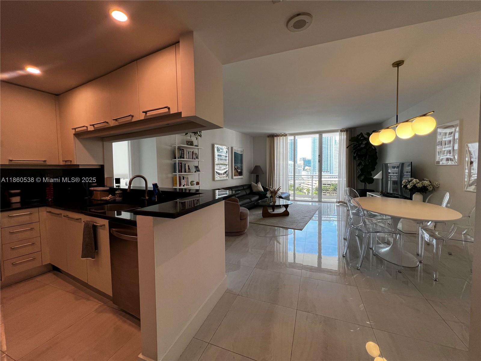 CARBONELL CONDO - Residential Lease