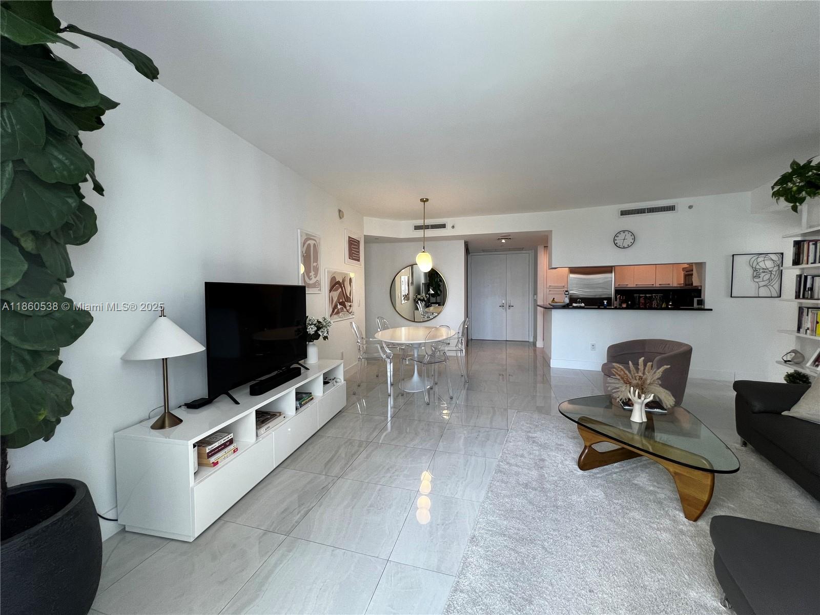 CARBONELL CONDO - Residential Lease