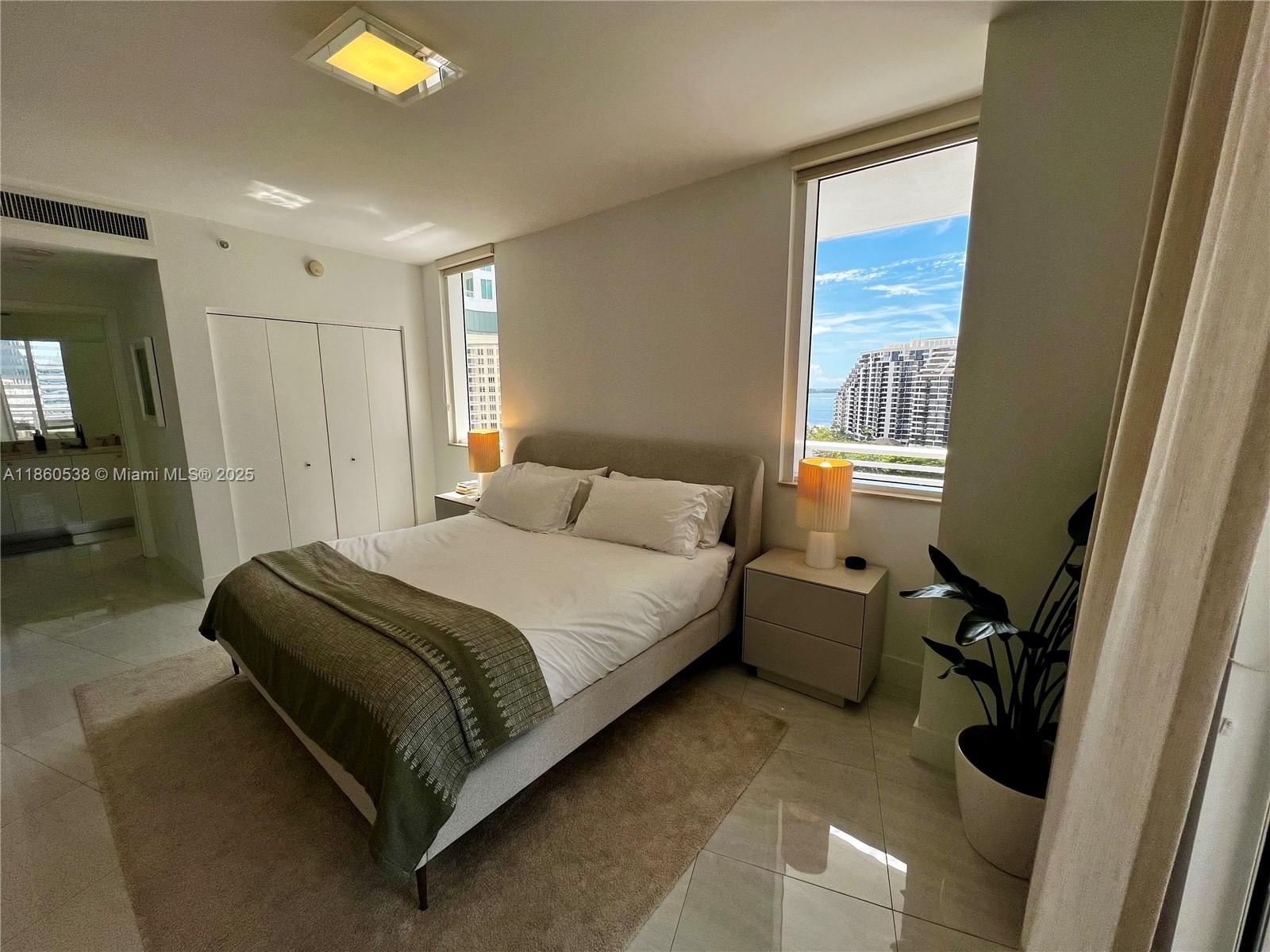 CARBONELL CONDO - Residential Lease