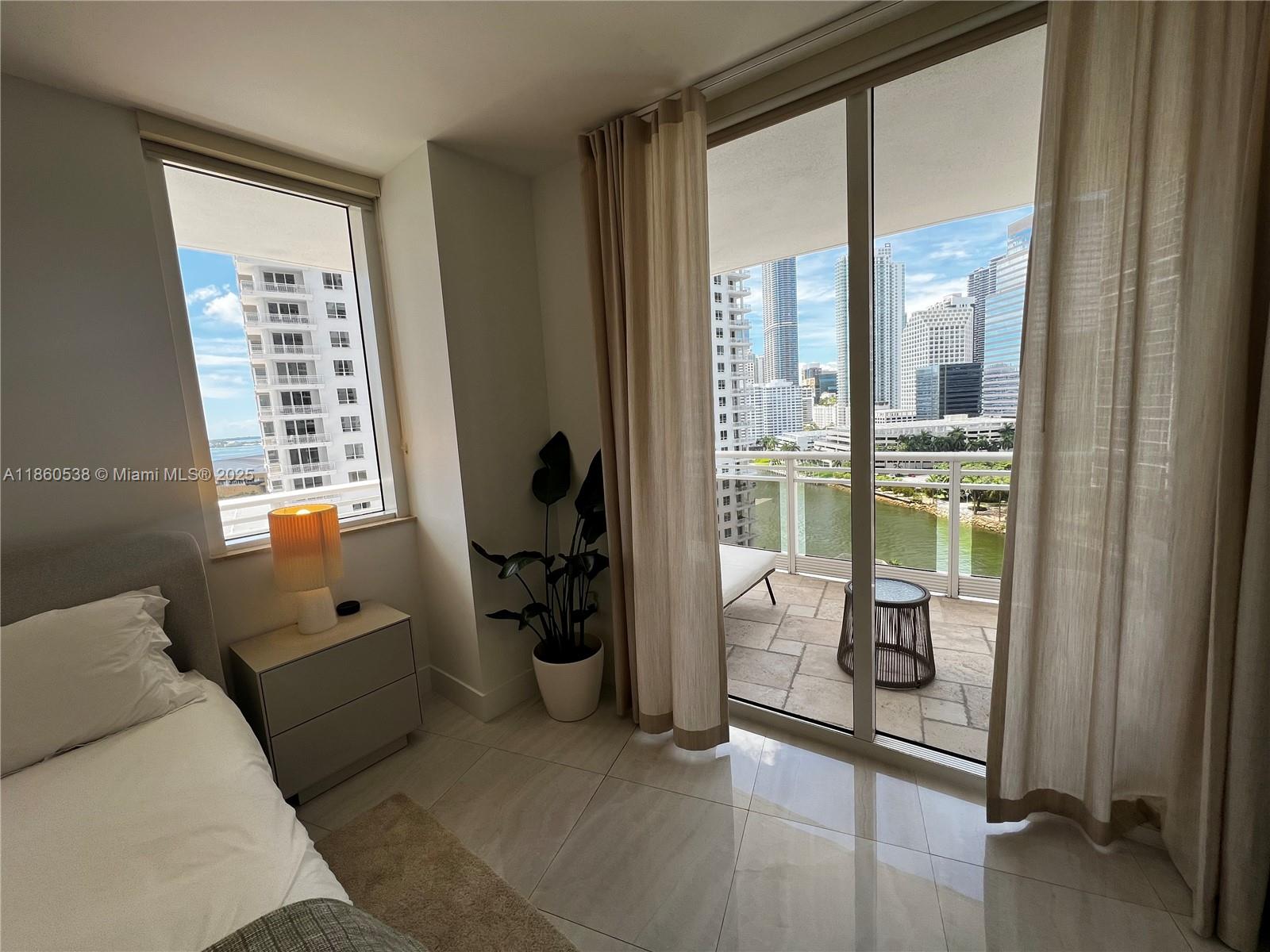 CARBONELL CONDO - Residential Lease