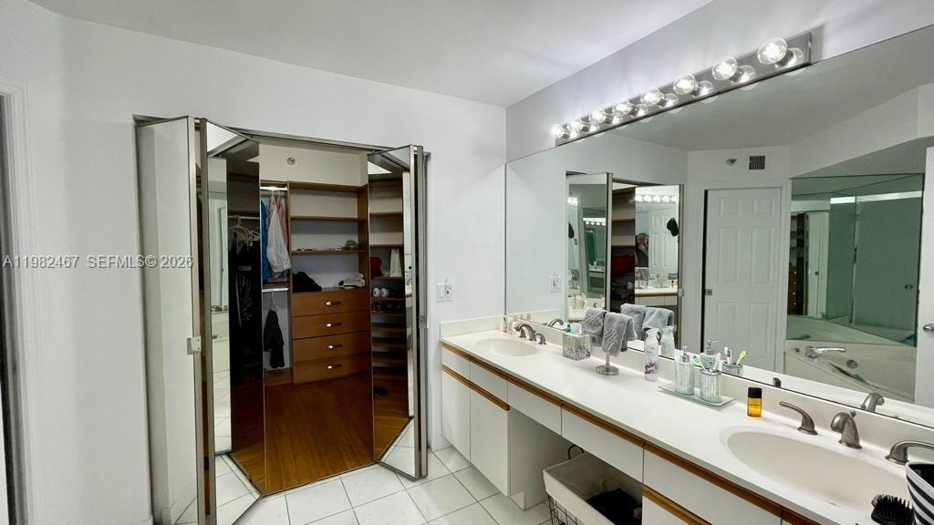 MYSTIC POINTE TOWER 400 C - Residential Lease