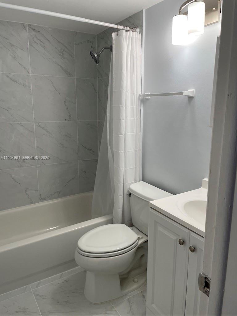 CASA GRANADA CONDO - Residential