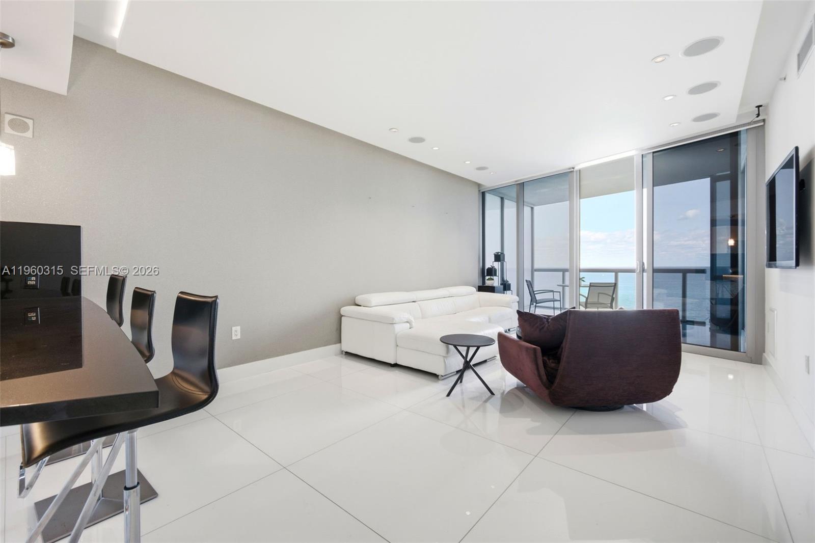 JADE OCEAN CONDO - Residential