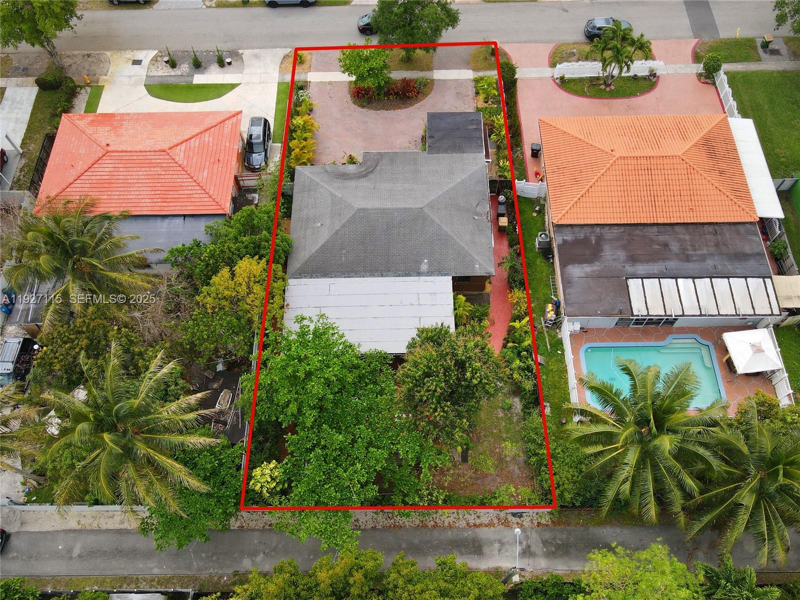 POINCIANNA MANOR SEC 4 - Residential