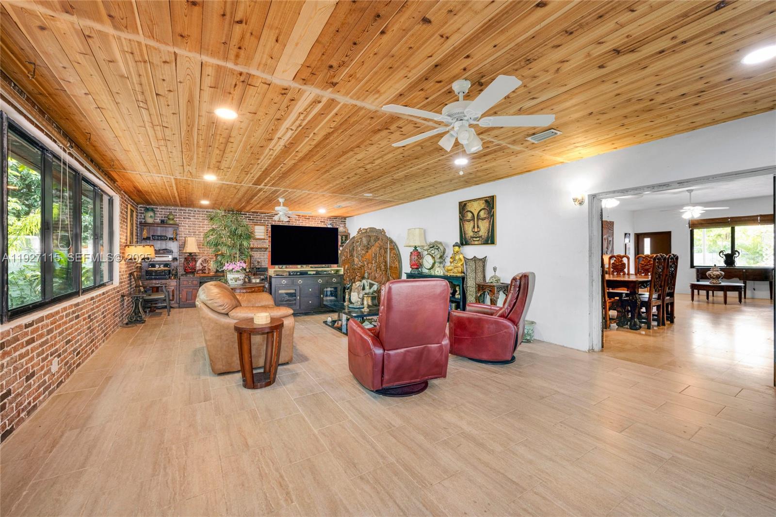 POINCIANNA MANOR SEC 4 - Residential