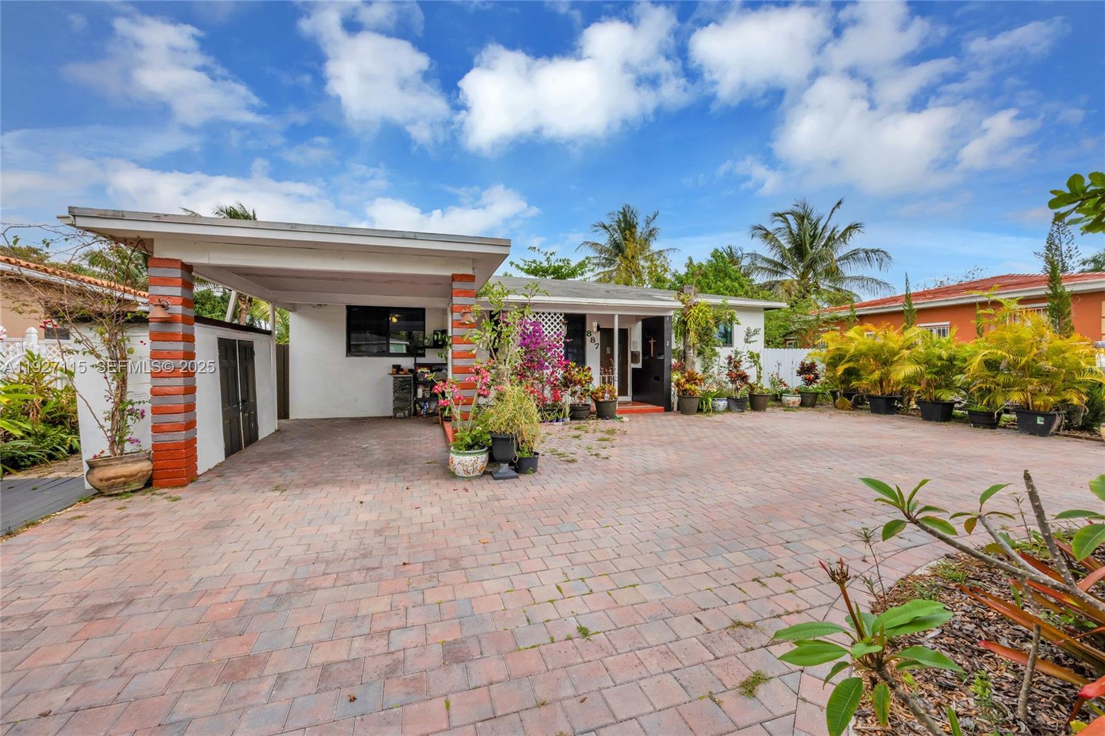 POINCIANNA MANOR SEC 4 - Residential