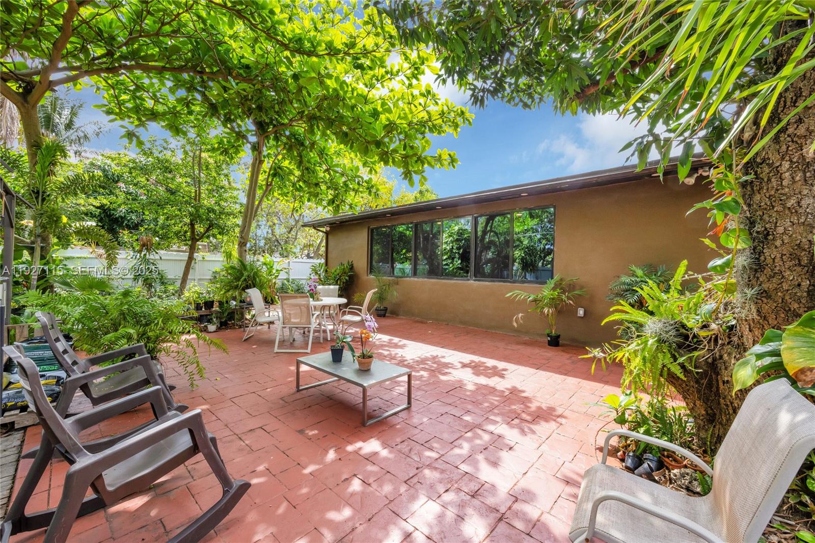 POINCIANNA MANOR SEC 4 - Residential