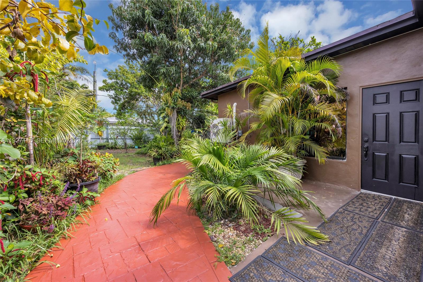 POINCIANNA MANOR SEC 4 - Residential